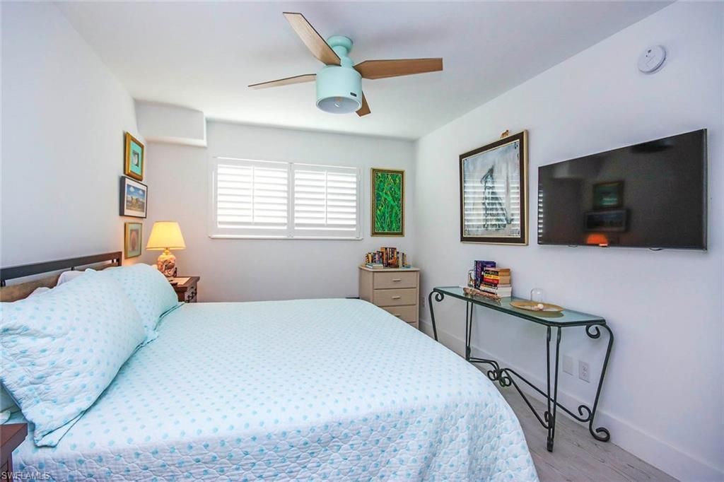 561 Periwinkle Way, Unit F3, Sanibel, FL 33957 Photo