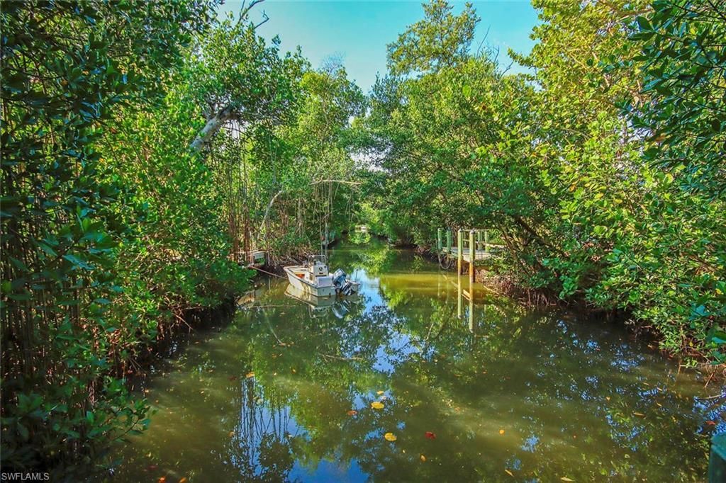 561 Periwinkle Way, Unit F3, Sanibel, FL 33957 Photo