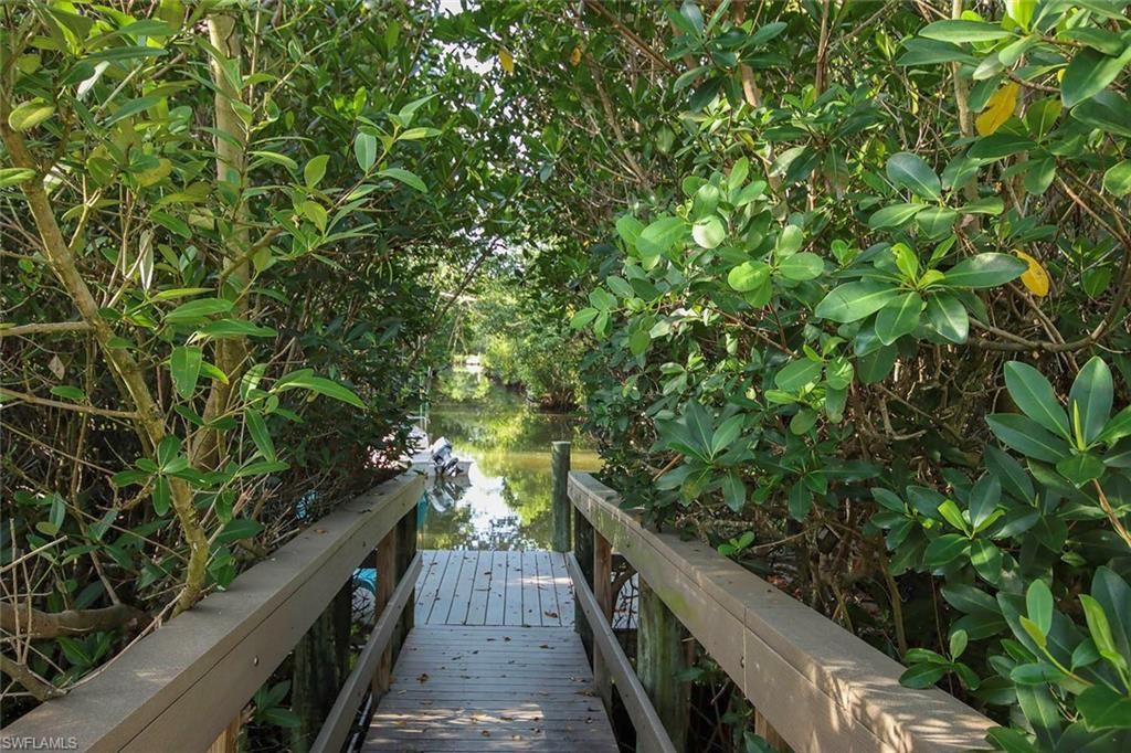 561 Periwinkle Way, Unit F3, Sanibel, FL 33957 Photo
