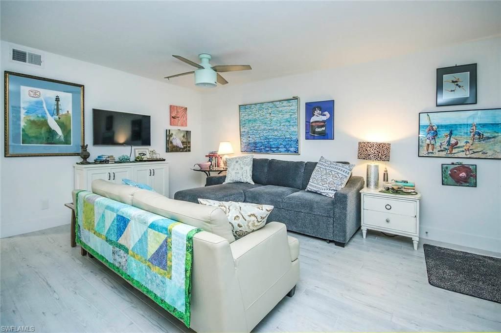 561 Periwinkle Way, Unit F3, Sanibel, FL 33957 Photo