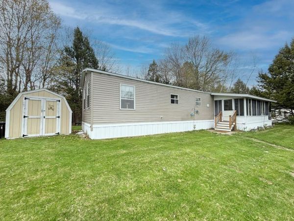 35 Round Stone Road , Mount Vernon, ME 04352