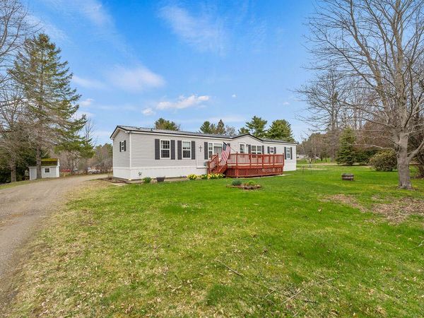 12 Merryman Road , Glenburn, ME 04401
