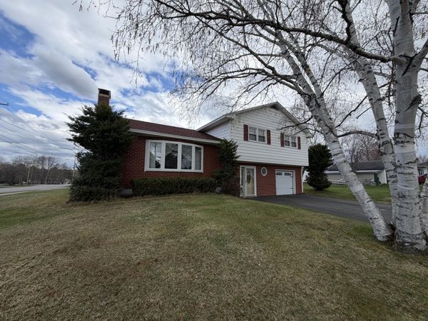 43 Elm Street , East Millinocket, ME 04430