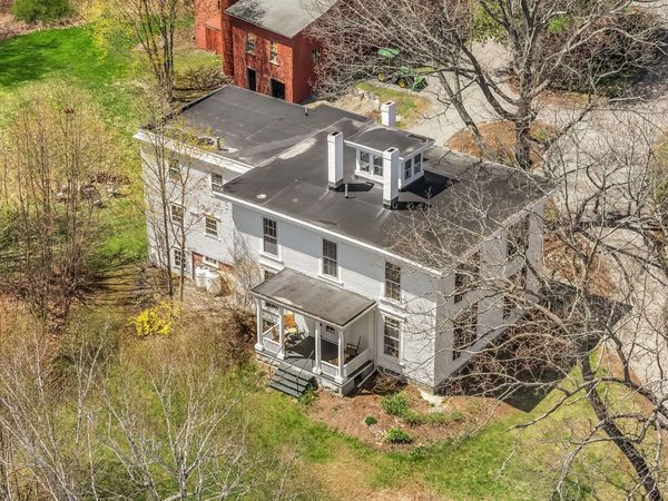 840 Broadway , Bangor, ME 04401
