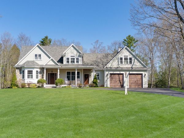45 Old Farm Lane, Eliot, ME 03903