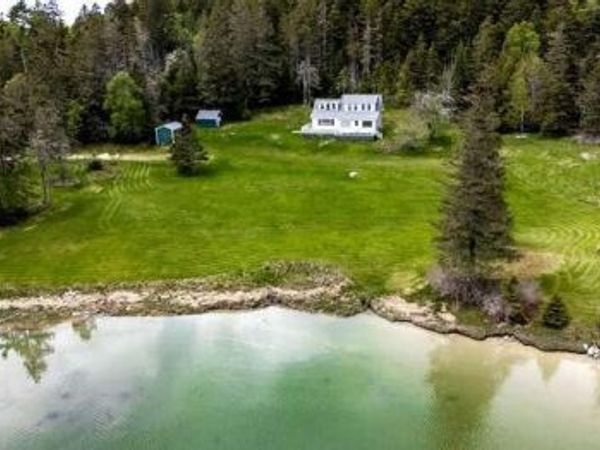 32 Bakeman Road, Brooksville, ME 04642