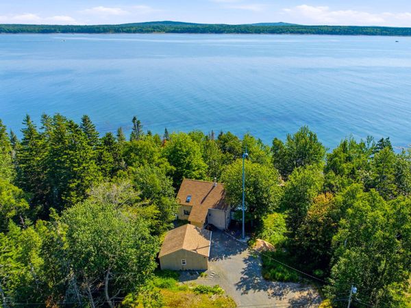 515 Paul Bunyan Road, Gouldsboro, ME 04624