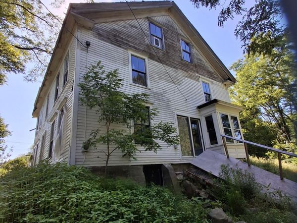 297 S Main Street , Winterport, ME 04496