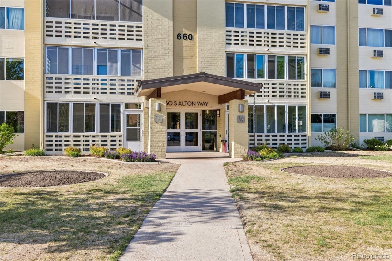 660 S Alton Way, Unit 5D, Denver, CO 80247 Main Photo