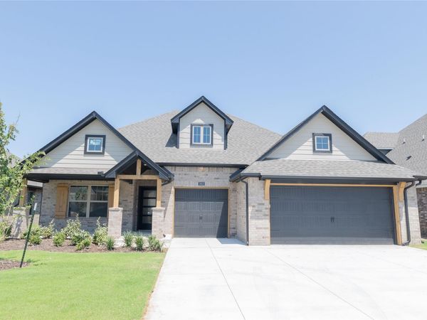 2912 E Northampton Street, Broken Arrow, OK 74014