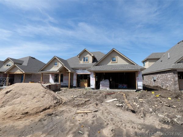 2912 E Northampton Street, Broken Arrow, OK 74014