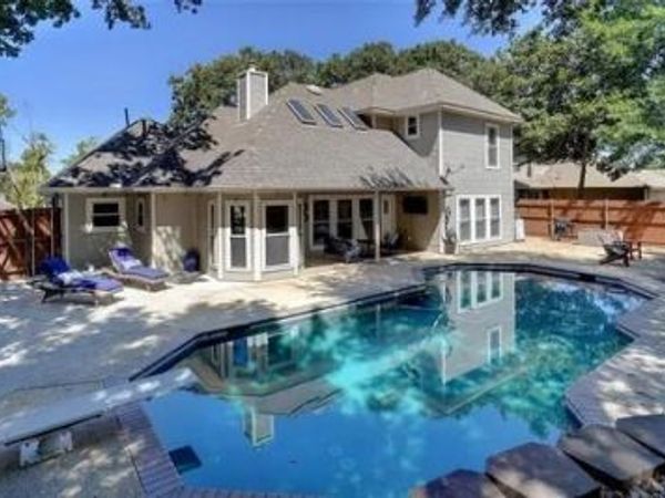 2937 Sweet Briar Street , Grapevine, TX 76051