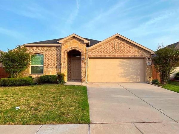 2927 Rosemount Lane, Forney, TX 75126