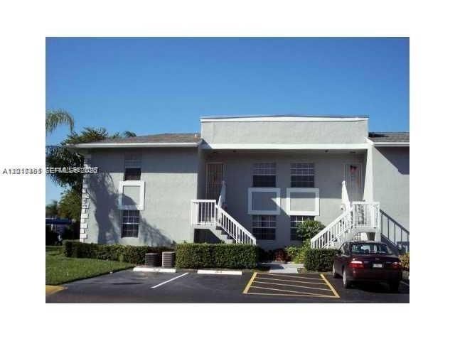 451 NE 210th Cir Ter , Unit 202-19, Miami, FL 33179 Photo