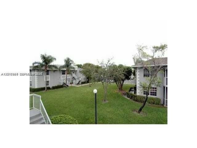 451 NE 210th Cir Ter , Unit 202-19, Miami, FL 33179 Photo