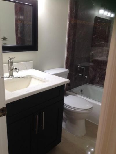 451 NE 210th Cir Ter , Unit 202-19, Miami, FL 33179 Photo