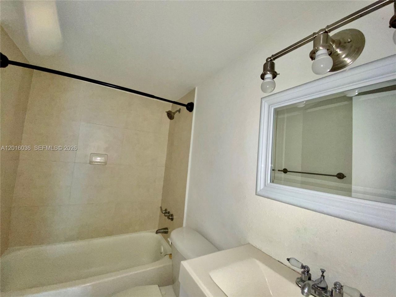 1805 Sans Souci Blvd , Unit 419, North Miami, FL 33181 Photo