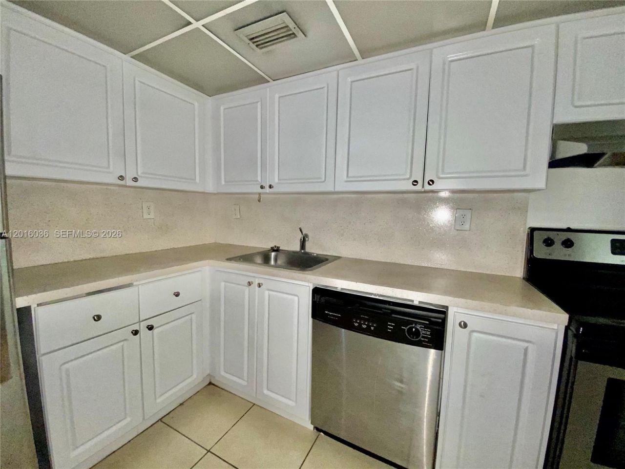 1805 Sans Souci Blvd , Unit 419, North Miami, FL 33181 Photo