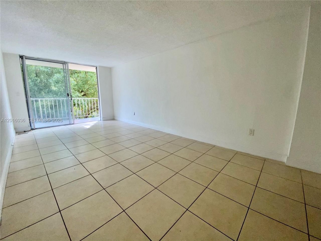 1805 Sans Souci Blvd , Unit 419, North Miami, FL 33181 Photo