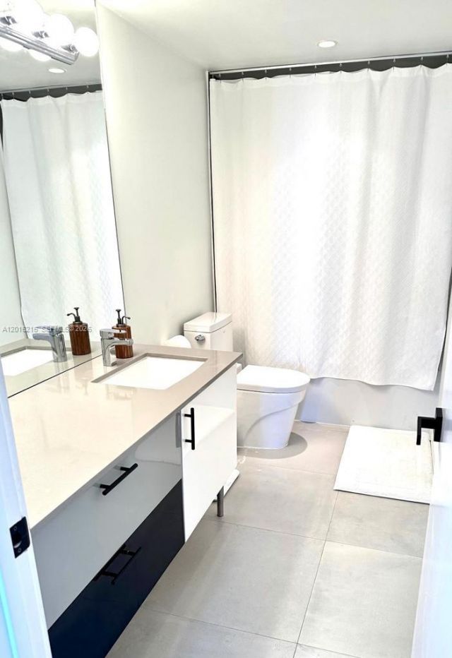 1800 NE 114th St , Unit 2305, Miami, FL 33181 Photo
