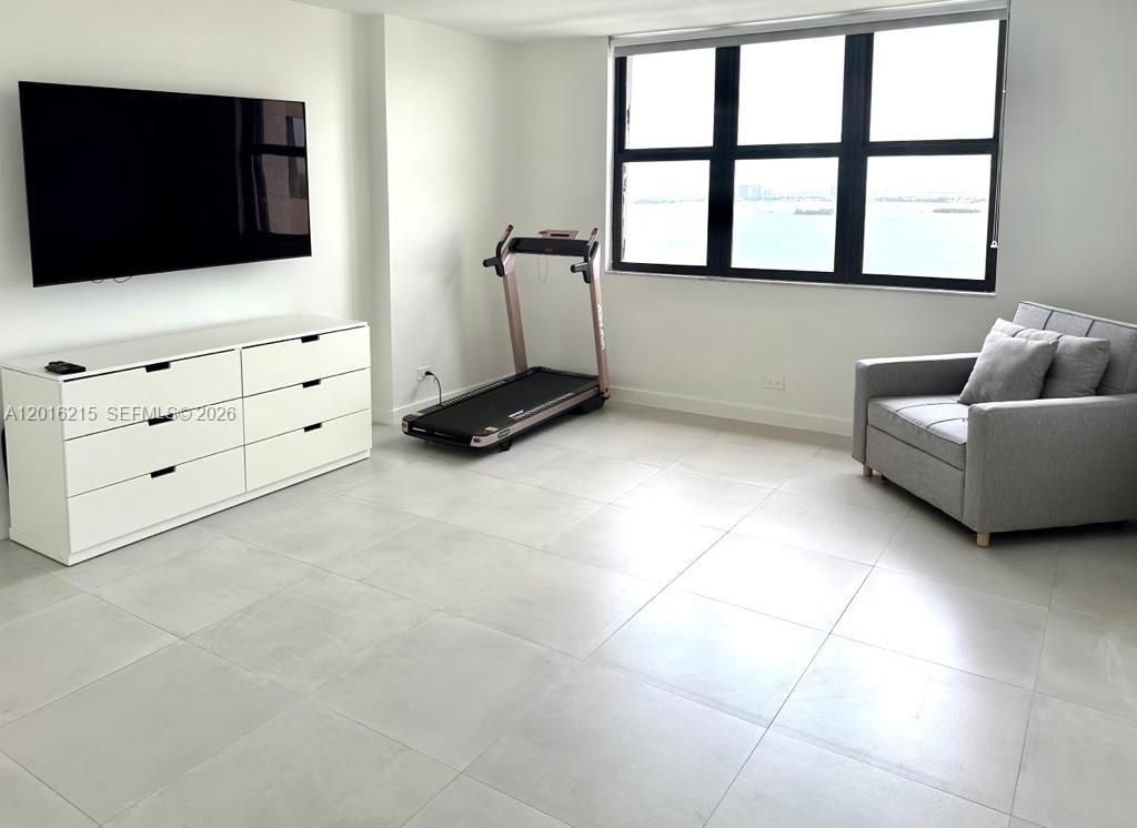 1800 NE 114th St , Unit 2305, Miami, FL 33181 Photo