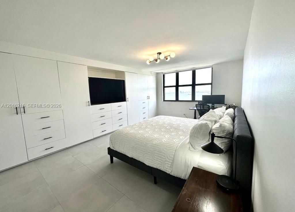 1800 NE 114th St , Unit 2305, Miami, FL 33181 Photo