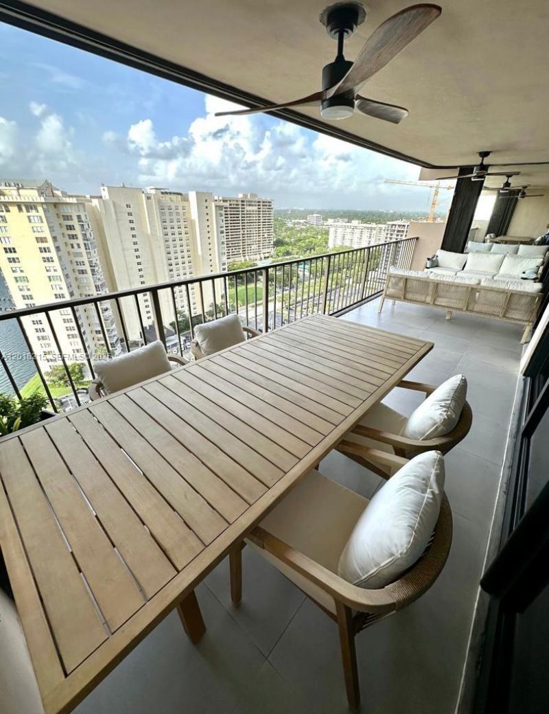 1800 NE 114th St , Unit 2305, Miami, FL 33181 Photo