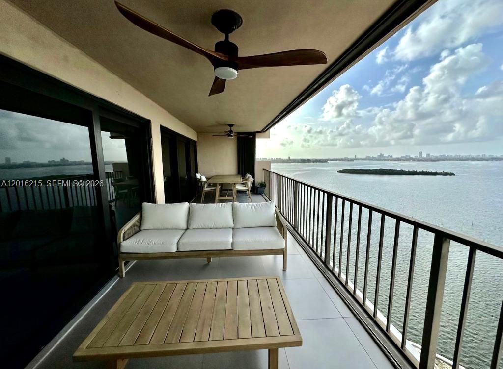 1800 NE 114th St , Unit 2305, Miami, FL 33181 Photo
