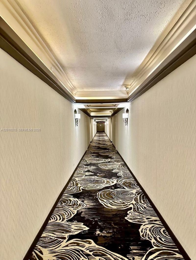 1800 NE 114th St , Unit 2305, Miami, FL 33181 Photo