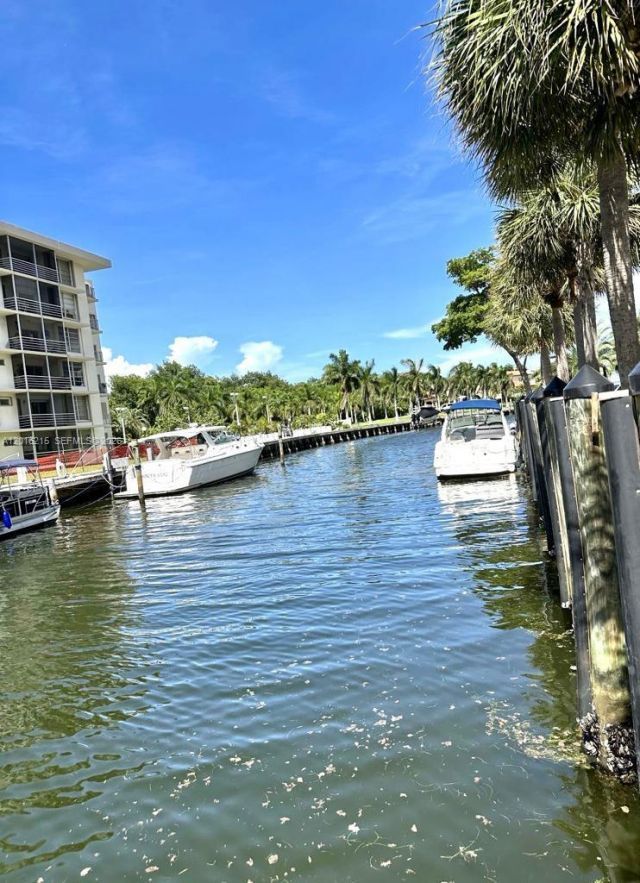 1800 NE 114th St , Unit 2305, Miami, FL 33181 Photo