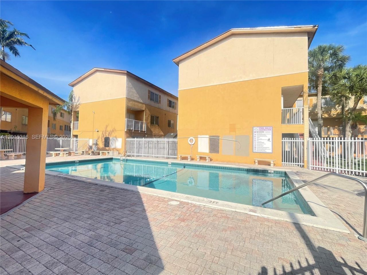 6255 Kendale Lakes Cir , Unit 116, Miami, FL 33183 Photo