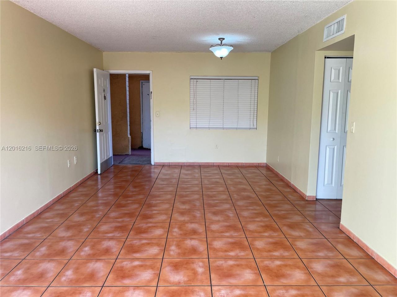 6255 Kendale Lakes Cir , Unit 116, Miami, FL 33183 Photo