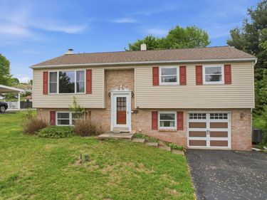 330 WEXFORD ROAD , RED HILL, PA 18076