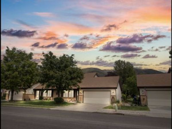 1166 N 700 W, Centerville, UT 84014