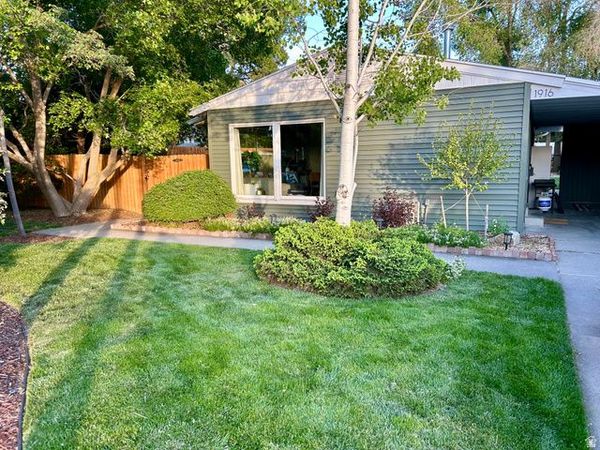 1916 E LA CRESTA DR , Cottonwood Heights, UT 84121