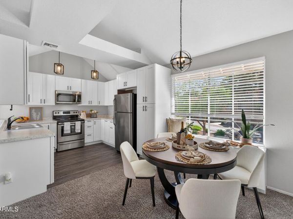 1633 E LAKESIDE Drive, Unit 25, Gilbert, AZ 85234