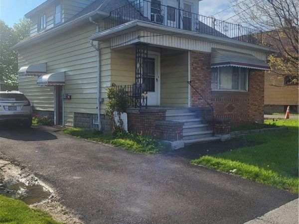 1368 Harlem Road , Buffalo, NY 14206