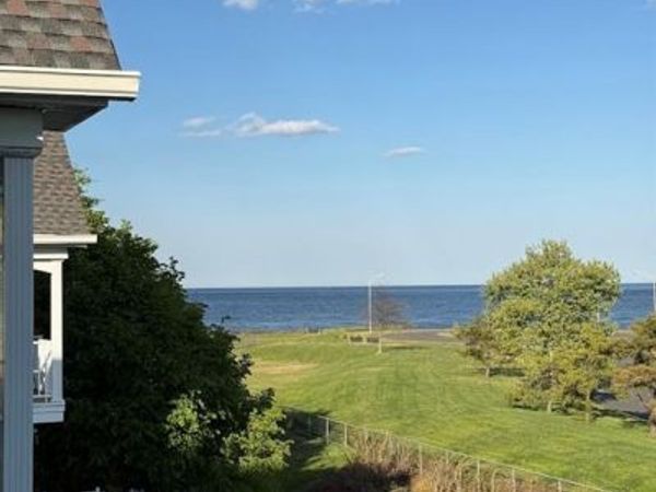 68 S Shore Drive, South Amboy, NJ 08879