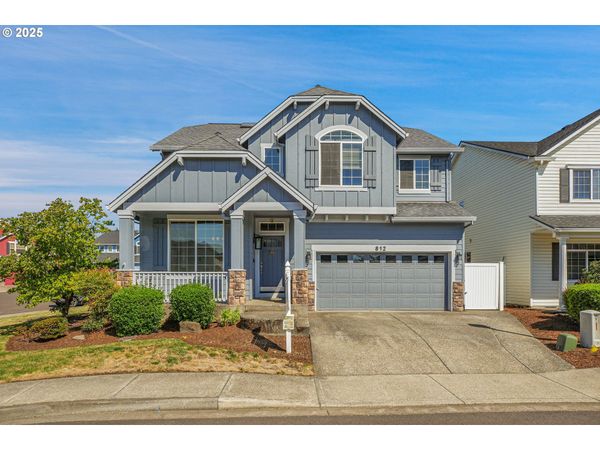 812 N 27TH AVE, Cornelius, OR 97113