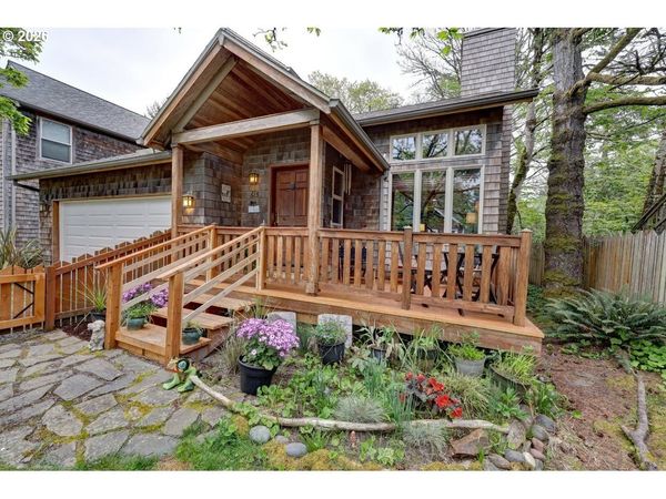 615 N LARCH ST, Cannon Beach, OR 97110
