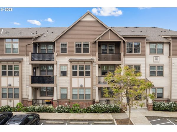 17137 SW APPLEDALE RD, Unit 304, Beaverton, OR 97007