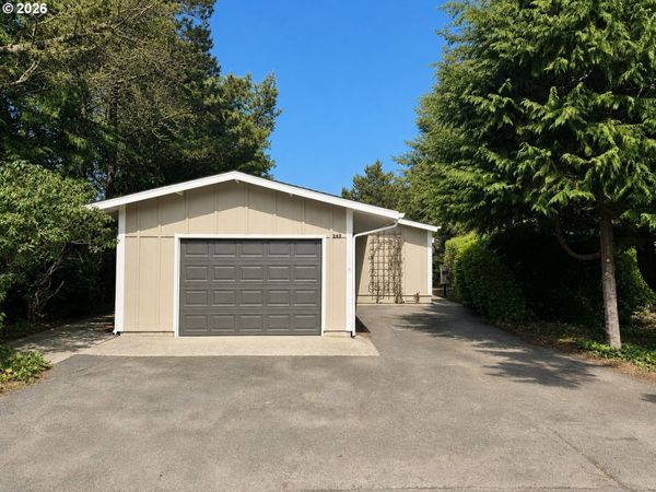 1600 RHODODENDRON DR, Unit 245, Florence, OR 97439