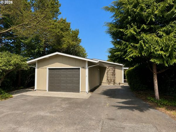 1600 RHODODENDRON DR, Unit 245, Florence, OR 97439