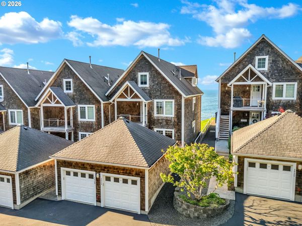 3924 SUNSET BLVD, Unit B101, Seaside, OR 97138