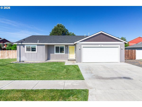 1481 NE KENNA DR, Hermiston, OR 97838