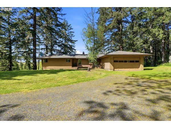19373 NE CALKINS LN, Newberg, OR 97132