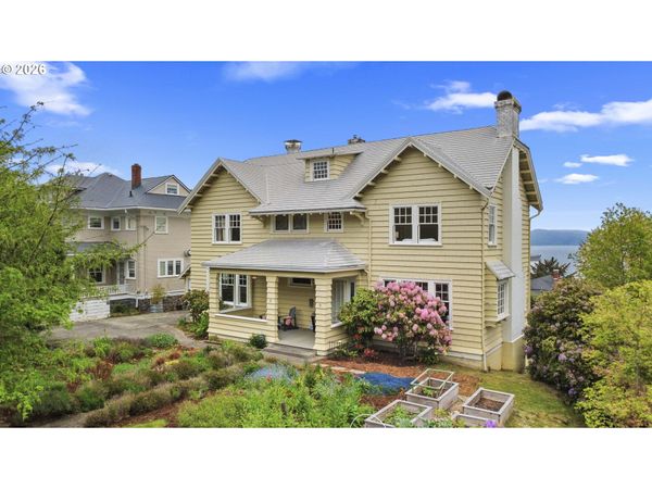 1684 IRVING AVE, Astoria, OR 97103