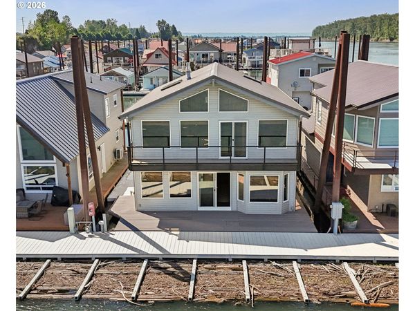 19609 NE Marine DR, Unit A8, Portland, OR 97230