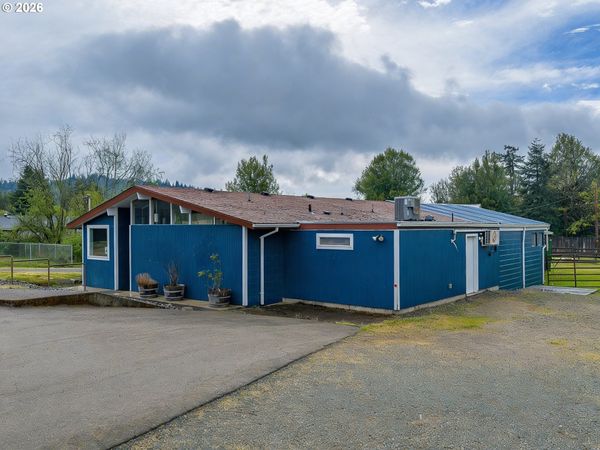 1980 ROSEBURG RD, Myrtle Point, OR 97458
