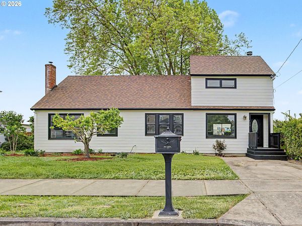 135 S SHERIDAN ST, Mt. Angel, OR 97362